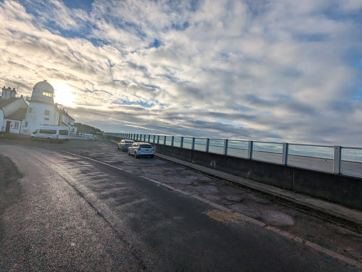 Imperiosus_'s tweet photo. Snuck in a quick ride this morning, dug out a classic Cottingham Road Club Jersey to try and keep warm in the 3°c temps 🥶 - great conditions though... https://t.co/px3axPHfEV