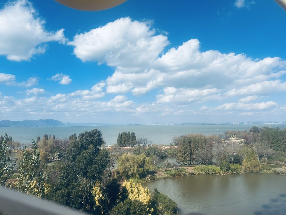 fadou's tweet photo. The cloud of #Kunming https://t.co/stJBtKTsoq