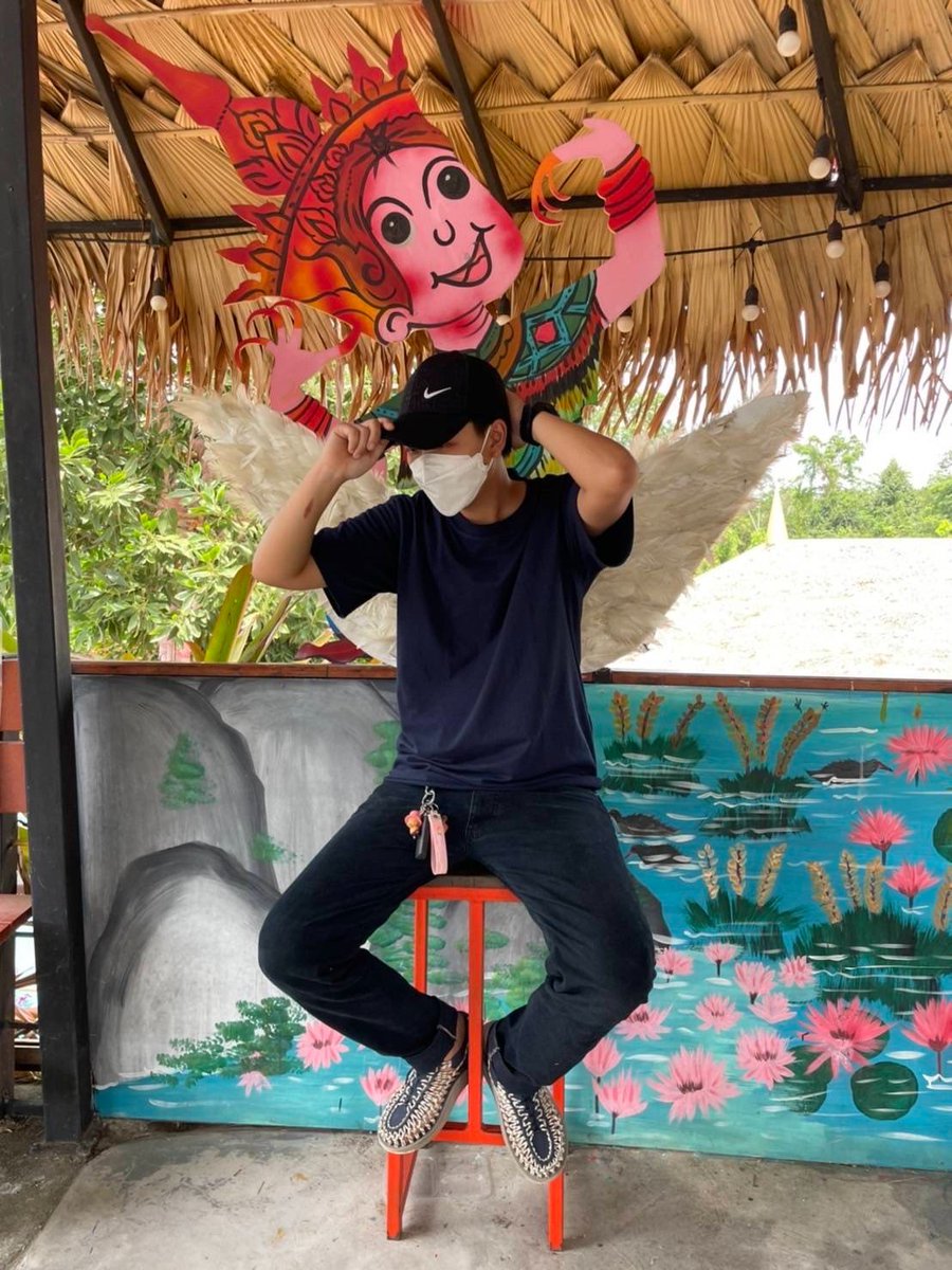 chatcharin2605's tweet photo. ทรงอย่างแบด แซดอย่างบ่อย https://t.co/KT473jNqE8