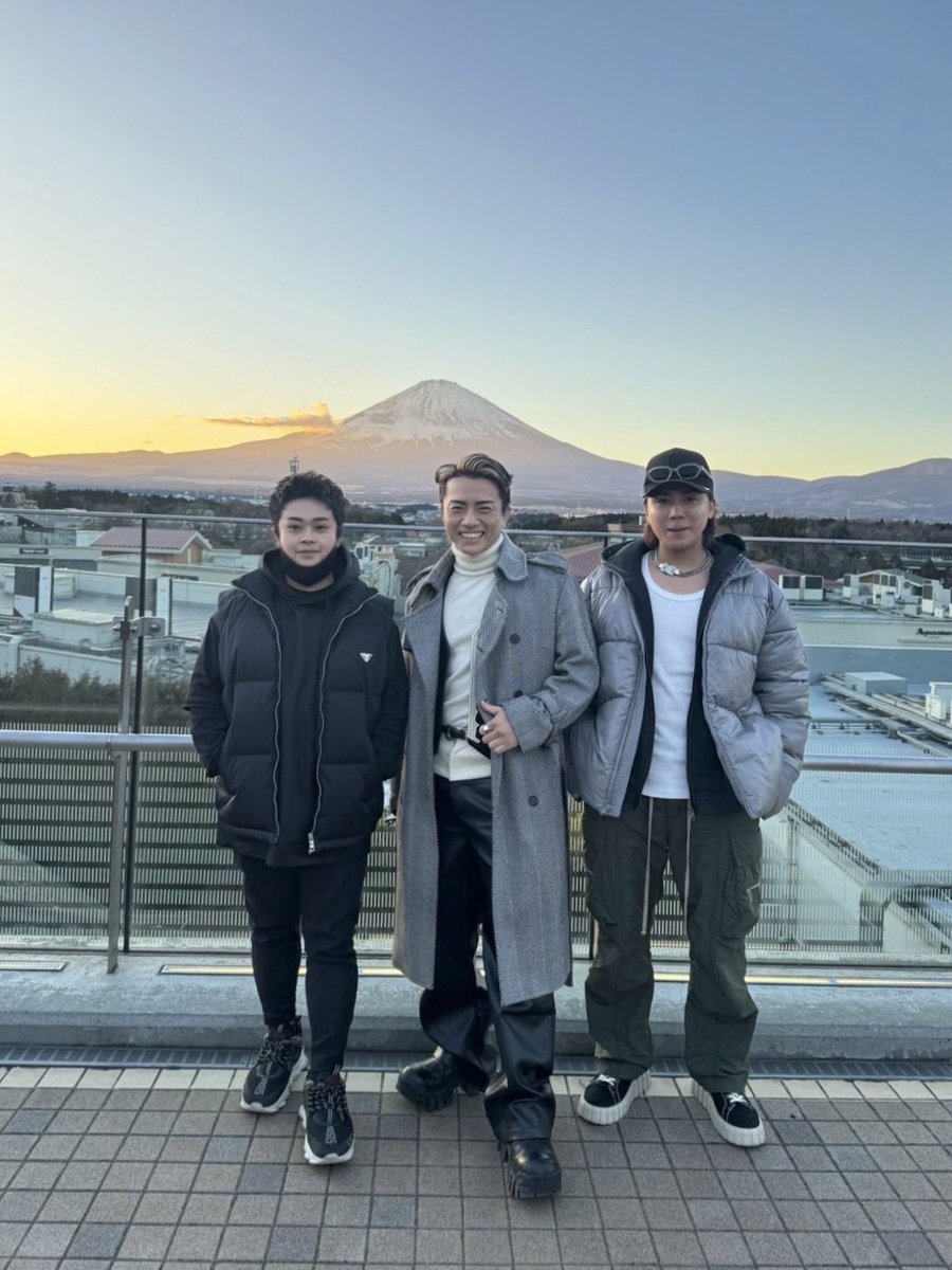 1997082l's tweet photo. 富士山ショット🗻 https://t.co/M8nSWYWo0F