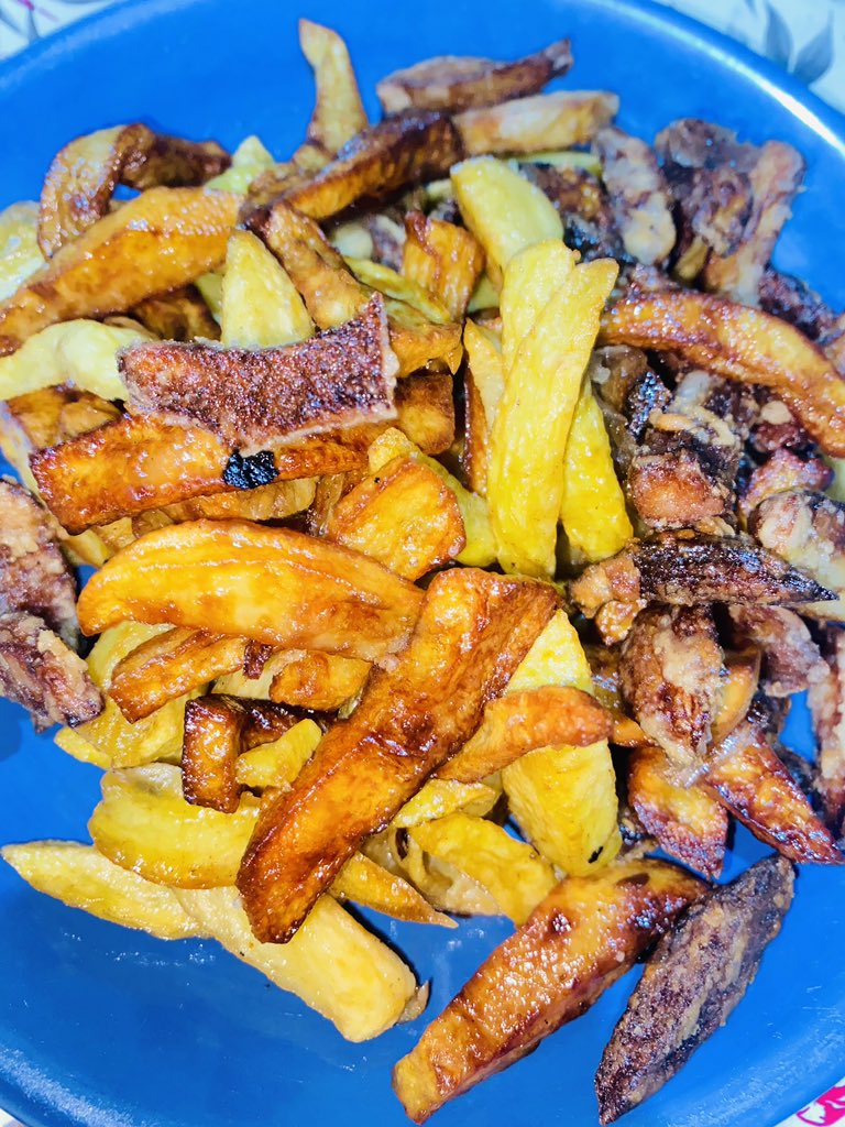 553Aniya's tweet photo. Fried chips 🍟 https://t.co/I0zss8lqbU