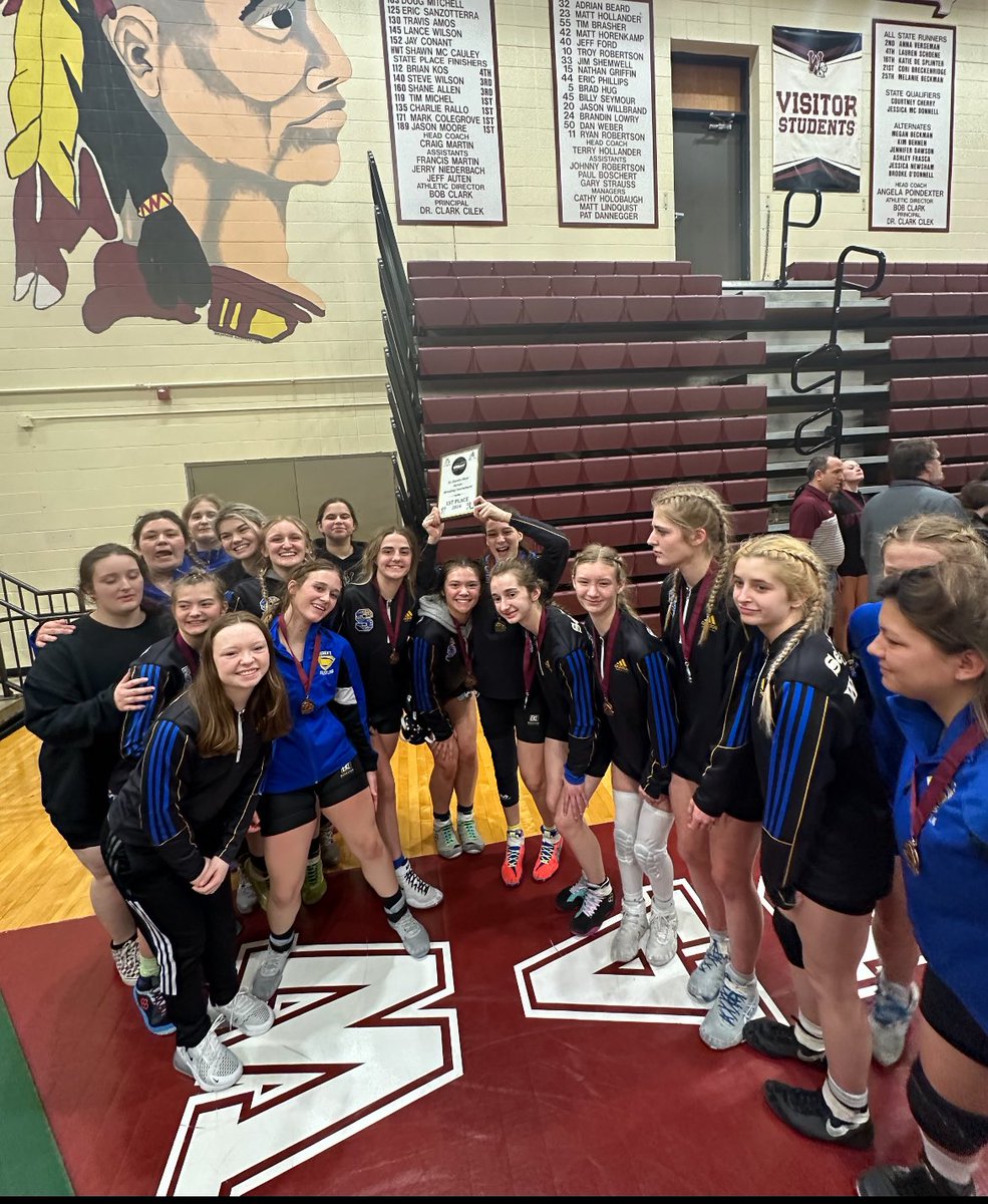 I’m so proud of this team and i’m happy to be apart of the first women’s team to ever be #1!! #rolljags <a href="/Jag_Wrestling/">Seckman Wrestling</a> <a href="/JaguarAthletics/">Seckman Athletics/Activities 🐆</a>