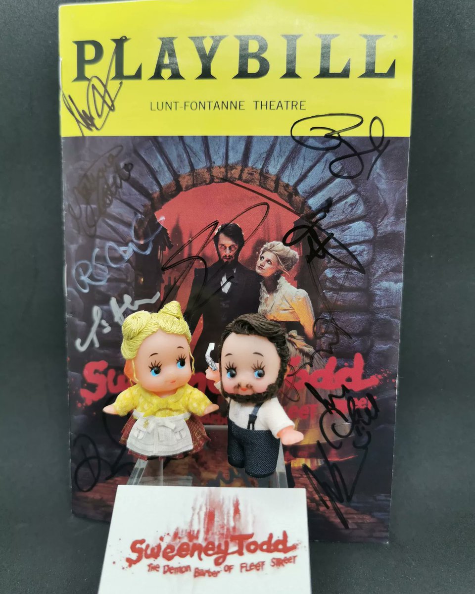 Break a leg to @joshgroban and #annaleighashford for their flnal performance of @sweeneytoddbway !
I wish I could be in the audience today. I remember how they were amazing at the first preview show on Feb.26 2023.
I made these 2-inch-tall kewpie dolls as Sweeney and Mrs. Lovett!