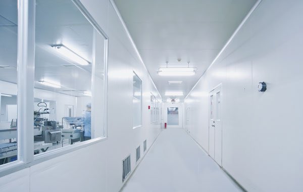 engineers_feed's tweet image. A cleanroom or clean room is an engineered space, which maintains a very low concentration of airborne particulates. It is well isolated, well-controlled from contamination, and actively cleansed. Such rooms are commonly needed for scientific research, and in industrial…