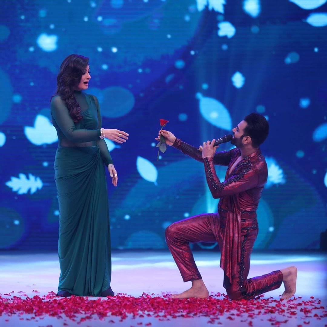 Sreeram_singer's tweet image. Singing for the incredible @TandonRaveena ❤️

#SRC #Sreeramachandra