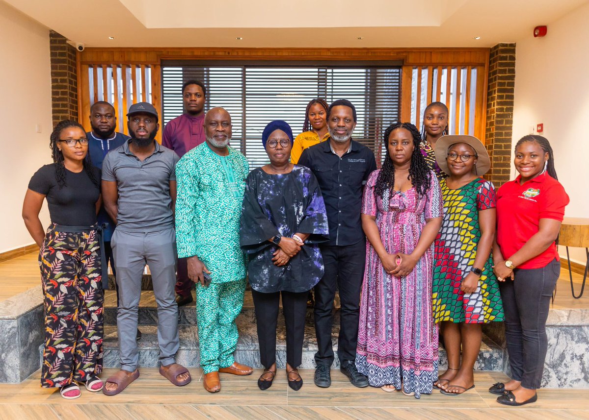 ppimuodsg's tweet photo. 💐In this time of profound loss, we extend our heartfelt condolences to our esteemed DG and his family on the passing of his father, His Excellency, OLUWAROTIMI ODUNAYO AKEREDOLU, CON SAN. 

His legacy of transformative leadership has left an indelible mark on our state, https://t.co/Bw89znM50I