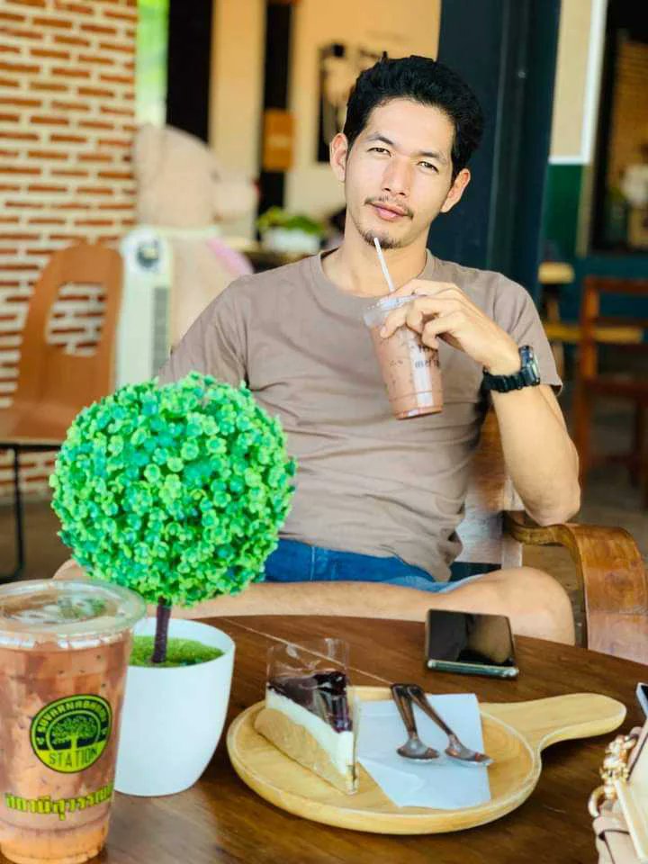 New7AV77's tweet photo. @KruChangKonDee เป็นเด็กชุมพรมาทำงานนครเฝ้าแผงคนเดียวโคตรเหงา.!!อยากได้สาวนครมานอนด้วย ถ้าเป็นผญ.แท้ได้ #นัดเย็ดสาวแก่ #นัดเย็ดสาวอวบ #นัดเย็ดแม่หม้ายนครศรีธรรมราช #นัดเย็ดท่าดี #นัดเย็ดนครศรีธรรมราช https://t.co/SlE8tJmTj1