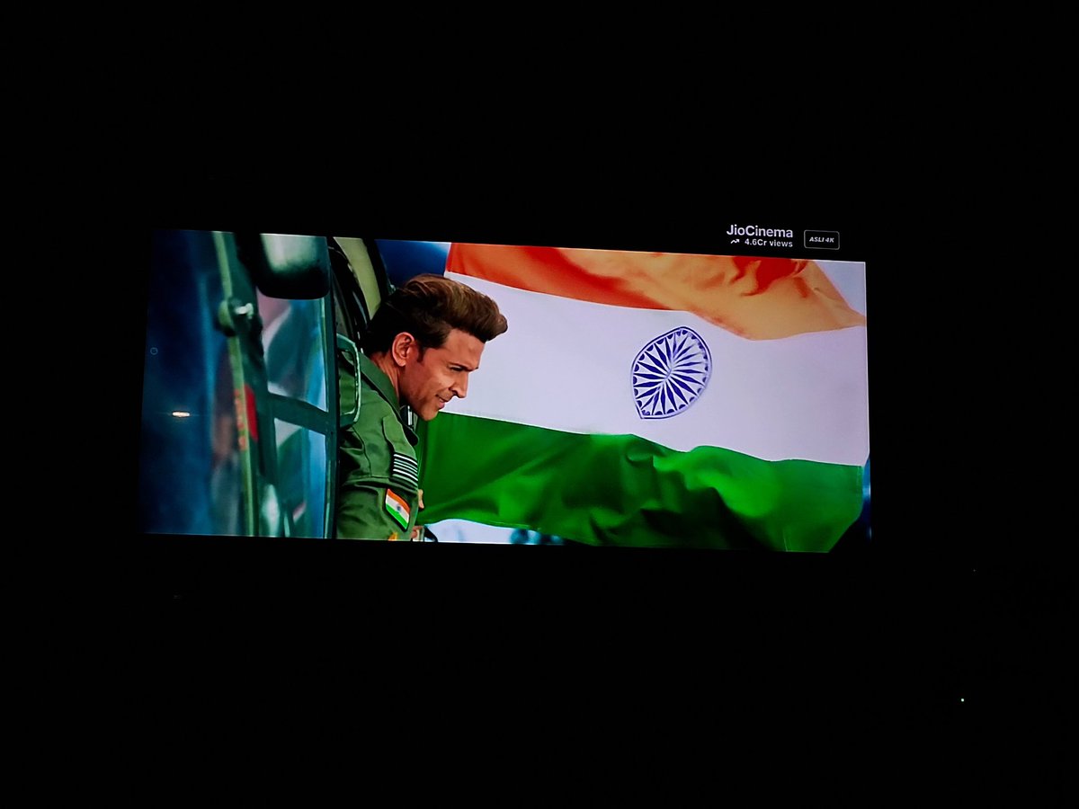 imanur_mirza's tweet photo. #FighterTeaser in #INDvsAFG Match.
#HrithikRoshan #Fighter
#FighterTrailer #FighterOn25thJan
#FighterInCinemas25thJan https://t.co/ZAkzGlJBjs
