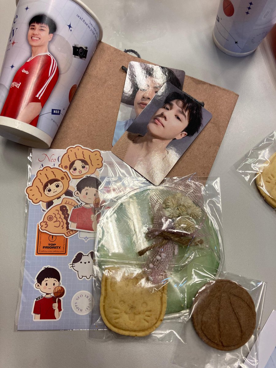 ponattdisc's tweet photo. AAAAA i had a lot of fun😋 thankyou for make this event yaaaw GOODIES NYA TERGEMASSS🫂💖 https://t.co/amTC4licsc