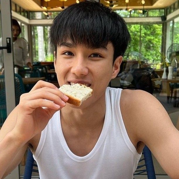 myboyRM7's tweet photo. happy birthday Neo, I wish you all the happiness and success in the world ๐๐ฅณ๐ง๐ท. @Nneo_neos
-
#neo_neos
#NeoTrai23BDPJ2024
#HBDNEO https://t.co/8she89CoRj
