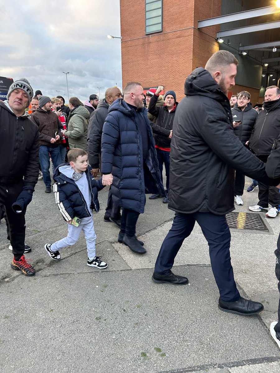 Laney_33 (@laney338) on Twitter photo Could do with him on the pitch this afternoon. Could do with him on the pitch this afternoon.