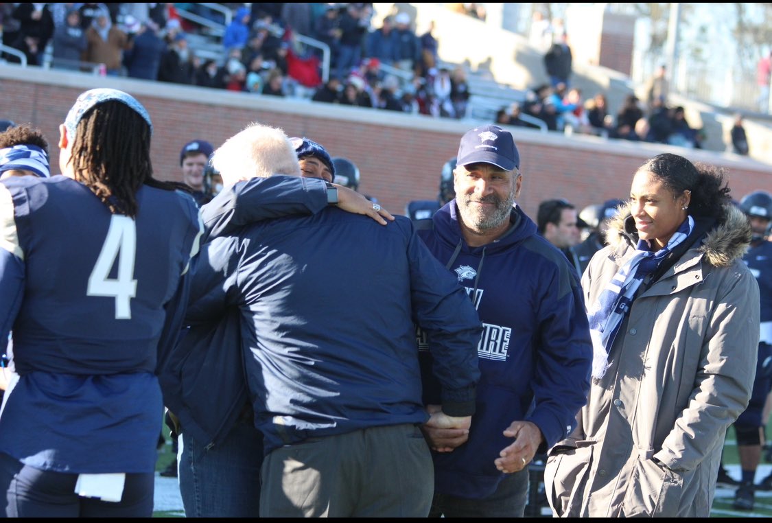 UNH Friends of Football (aka ‘Cat Club) tweet media