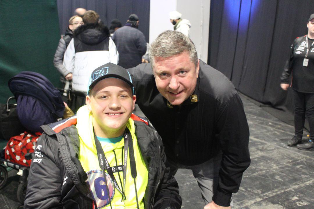 KerrieBP's tweet photo. @WABatron @CroftyF1 @eddiebp2009 Great to meet you @CroftyF1 ! @eddiebp2009 had an amazing time . He loved watching your interview with Guenther and seeing you host in the live action arena. Thank you for taking the time to talk to us.  We really appreciated it. https://t.co/mh34eBnaxN
