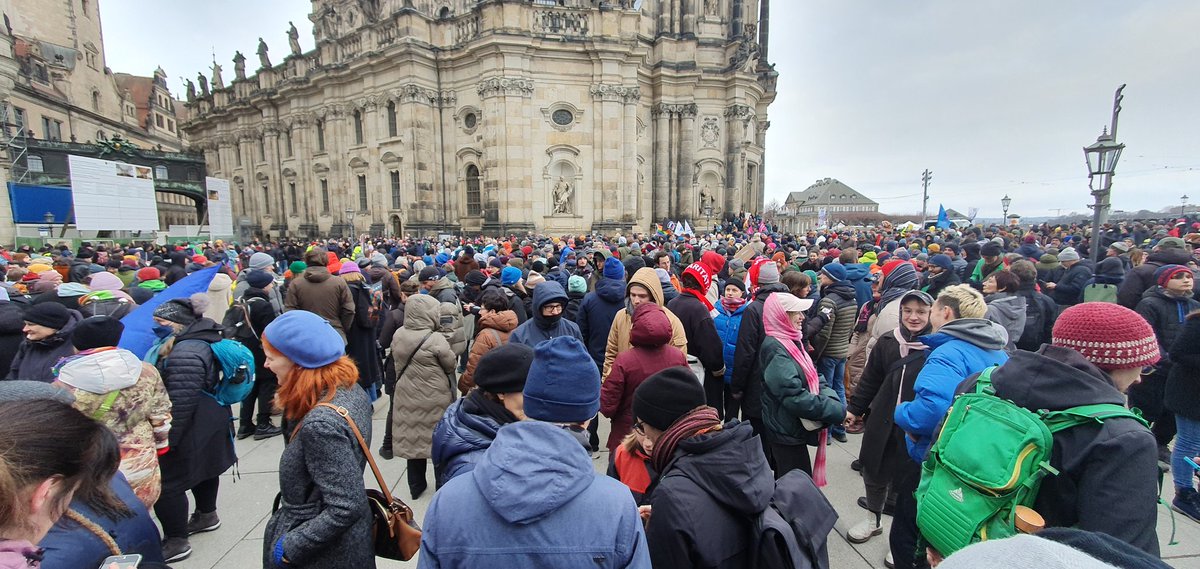 Zentrum für Politische Schönheit tweet media