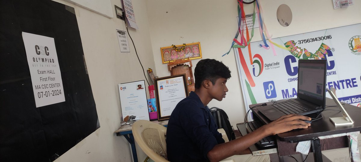 ma_madurai's tweet image. My village Government school, 2nd and 9th and 10th std Student taken on CSC Olympiad exam at my center @csc_south @cscmaduraii @academy_csc @CSCOLYMPIAD Madurai Distance VLE #Muthuraj