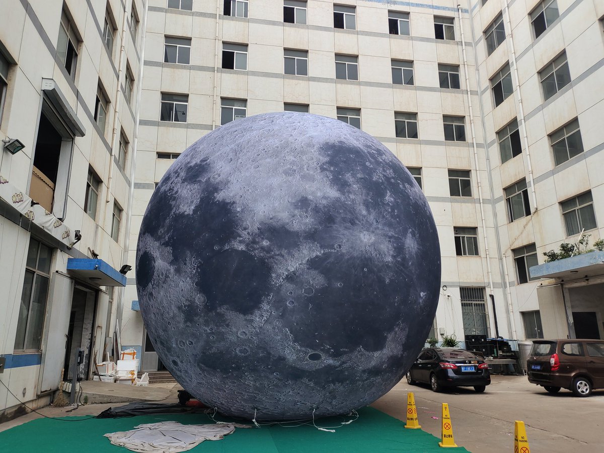 bestjim7's tweet photo. Inflatable  moon https://t.co/cm9wBDeWkA