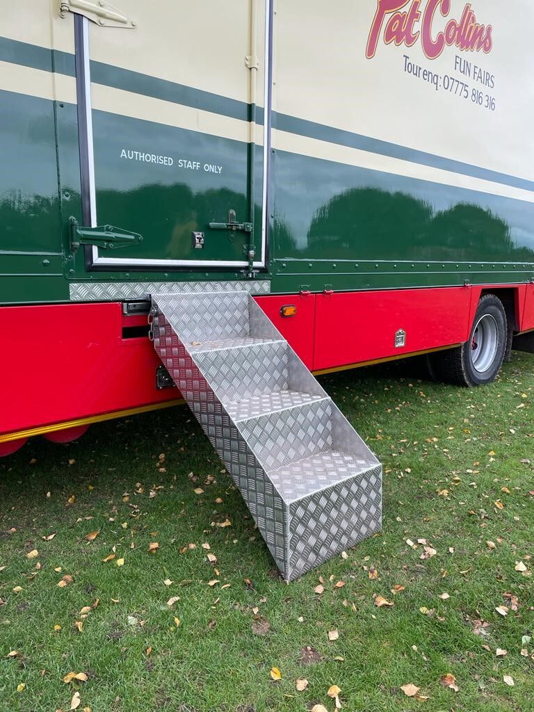 ChequerplateUK's tweet photo. Choose an aluminium chequer plate for your next interior design or DIY project! 

It offers a focal point to any space, provides corrosion resistance, is easy to clean up and maintain, and is available in various RAL colours!

#Aluminium #CheckerPlate #DIY https://t.co/cSpxNbJTQY
