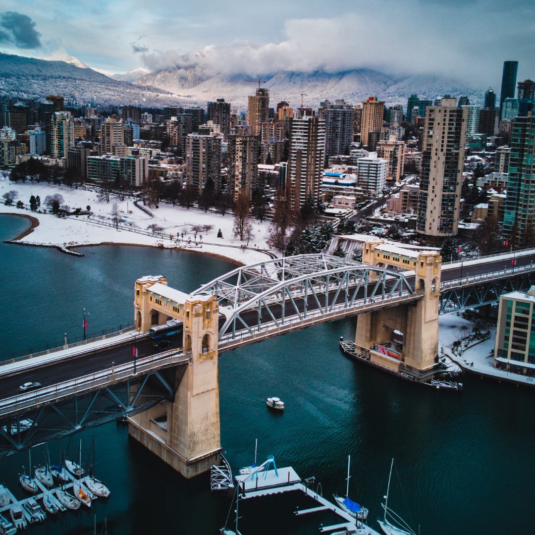 ucanwest's tweet image. Brrr, Vancouver! ❄️🗻

It's been a chilly one out there! We are embracing the chilly vibes and cozy moments. Bundle up and stay warm!

#MyUCW #UCanWest #Explore604 #Vancouver #VancouverBC