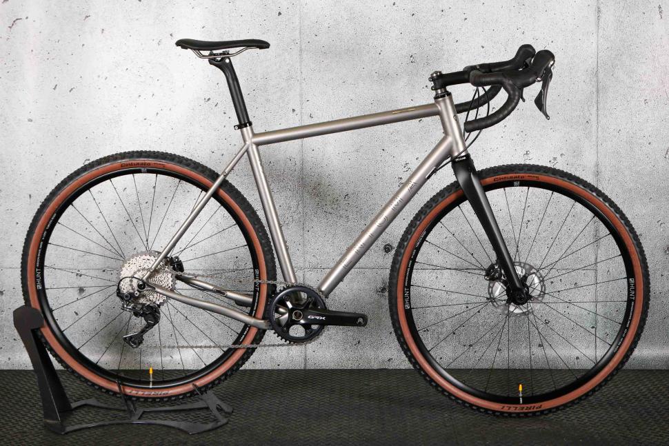 roadcc's tweet photo. Review: Enigma Edge Frameset - builds into a versatile gravel bike with a high-quality finish and a stunning ride
#cycling @enigmabikes
https://t.co/8TOc6cUvKT https://t.co/xEXsKPV8B0