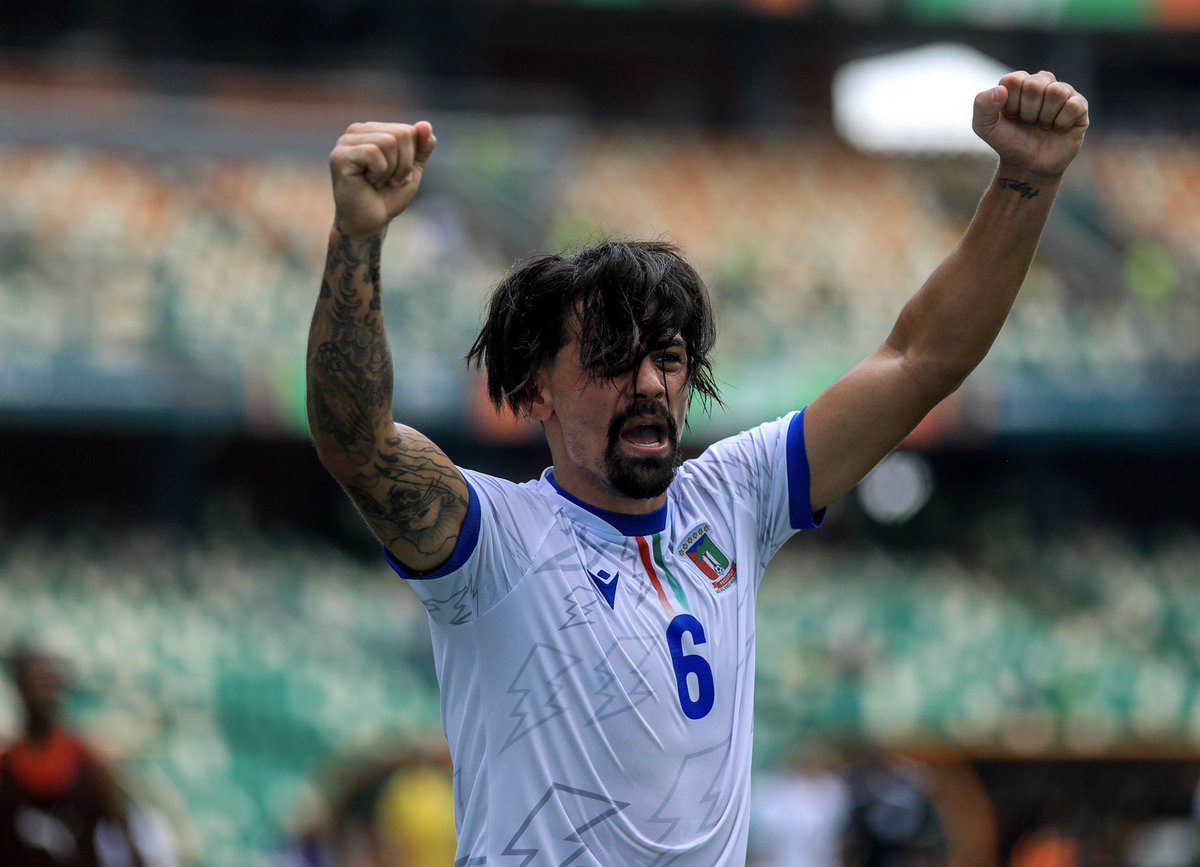 KCMathoma's tweet photo. Full-Time
🇳🇬 Nigeria 1-1 Equatorial Guinea 🇬🇶 (Ohsimhen 38', Salvador 36')
Two 1st half goals from each side were all enough to settle the 90min battle.
#AFCON2023
#TotalEnergiesAFCON2023
#KCMGlobalSports
#KCMGSFootball https://t.co/P7gPusJxPQ