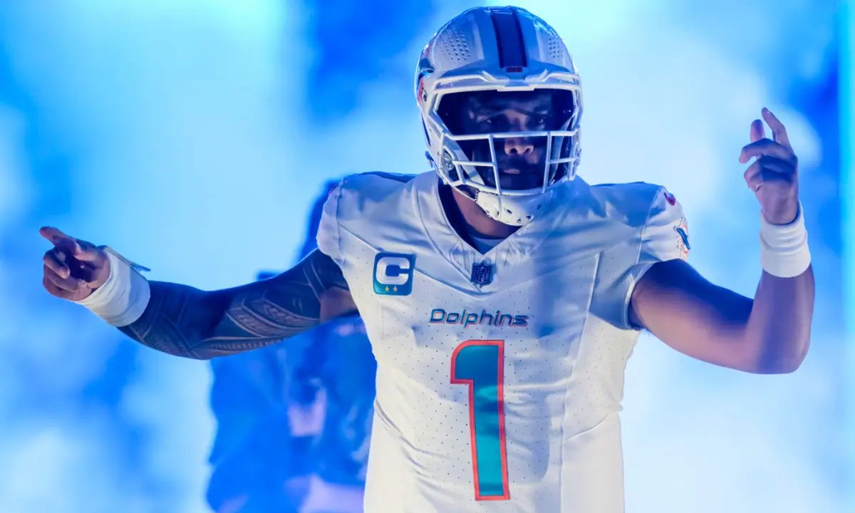 FinsXtra's tweet photo. 💭 Some personal thoughts on Tua Tagovailoa 

Massive strides were made this season. Second best QB season in franchise history. Biggest question mark coming into the season was health and durability and he answered those 

Personally, the turning point for this offense and Tua Tagovailoa was the injury to Connor Williams. It cannot be overstated how important Connor Williams is to this football team, especially in pass protection

It is easy to forget at this time last year, Tua Tagovailoa's career was on the verge of coming to a stop due to a potential life threatening injury. He comeback this year, led the league in passing yards, led one of the best offenses in the league and will be a starter in the Pro-Bowl. Strides have most definitely been made, but there are a lot of areas that can be improved on - moving past the first read, making smarter decisions, extending plays, not being afraid to take the hit - but that can be attributed to last season's injury woes, which is understandable, but it has to be addressed

Is Tua Tagovailoa Miami's QB going forward? Yes. Will he be getting an extension? Yes. Does he have flaws that he can get better at? Absolutely. All three things can be true

Overall, a very good season for Uno. A season that he can look back and take a lot from, both good and bad, and I look forward to seeing him in 2024

FINS UP! 🐬