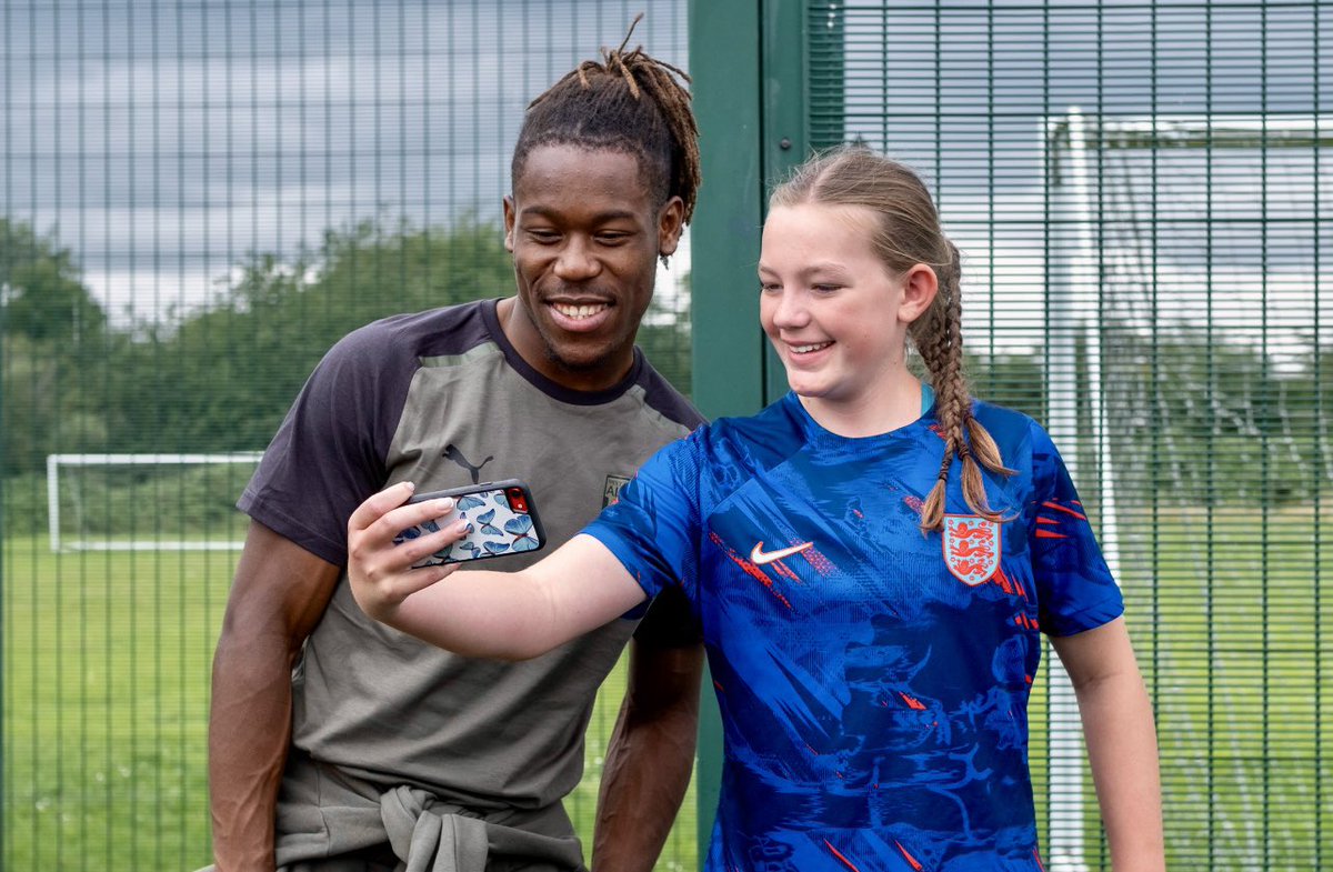 Ollie Smith tweet media