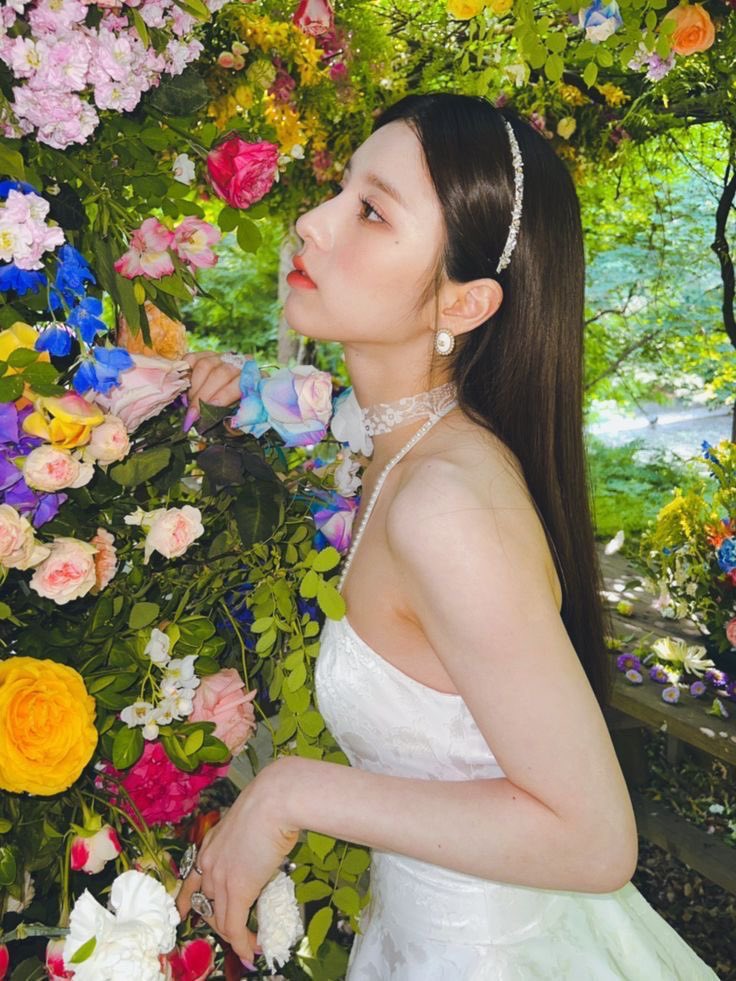 earnseason's tweet photo. *    #AfterExamParty_ISAH

      all you need’s faith ,
      trust 
      and a little pixie dust .

———  🧚🏻‍♀️  ( pearl the fairy is here ! ) https://t.co/YIxdmiiMnF