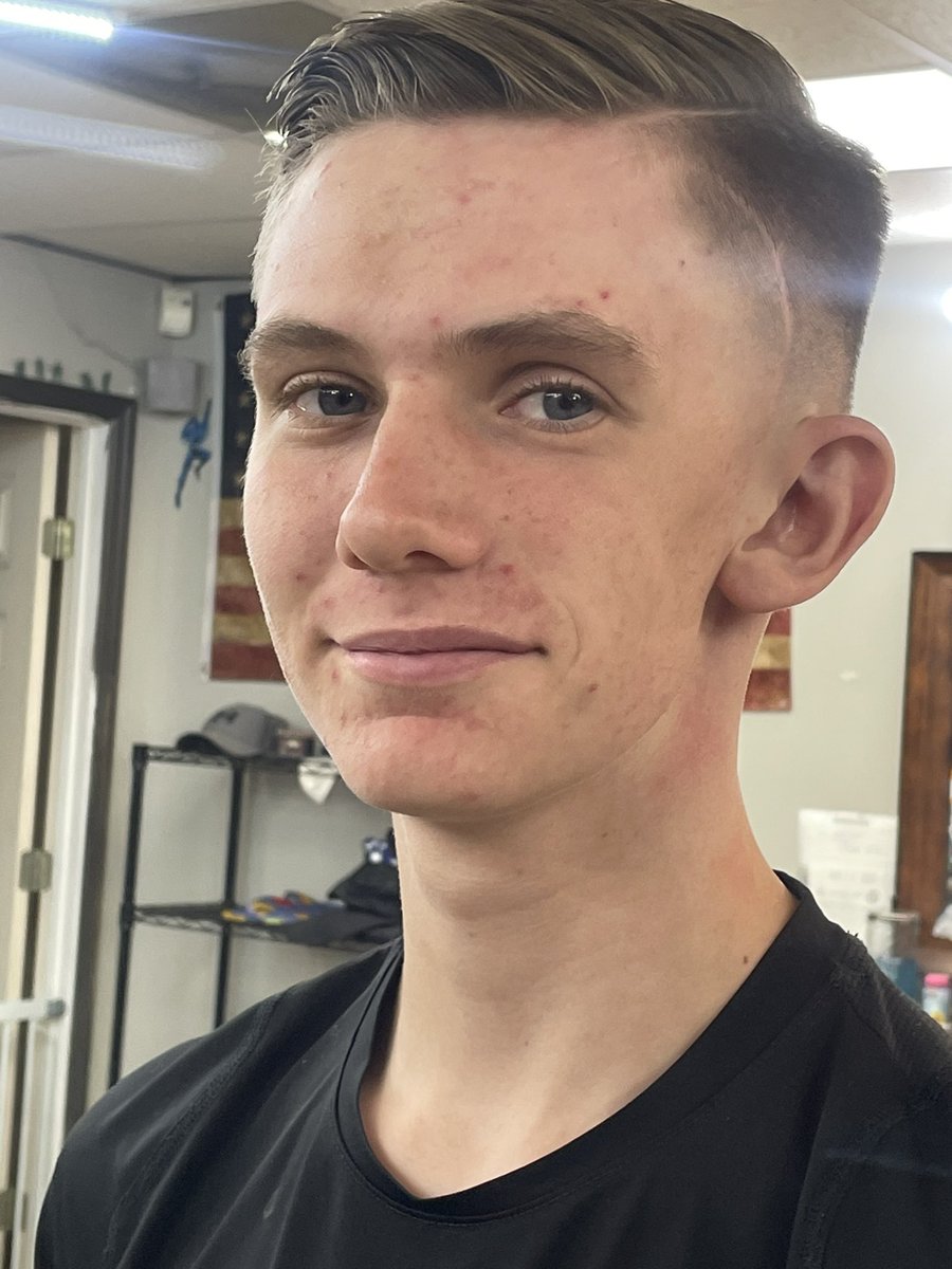 ECremeens1366's tweet photo. @willwright06 @SmartTakesDaily Thank you sir! Ryan is a #WARRIOR straight A’s in all AP/Dual credit classes as a sophomore in HS plays football and in #JrROTC #ProudDad https://t.co/aS8oPxSU7n