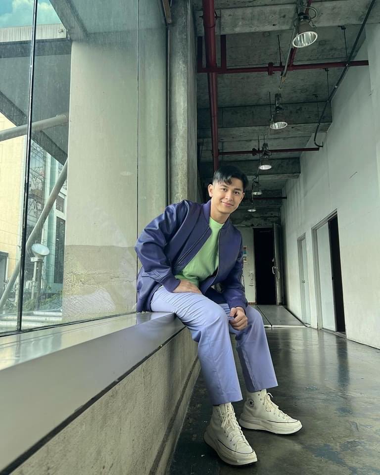 nluvaljon's tweet photo. [IG POST - 01/14/24 via aljonmendozaa]

"Fun Sunday with #ASAPfest", Aljon captioned on his post.

Aljon slayed on his outfit on #ASAPfest earlier. 💜

#AljonMendoza | @AljonMendoza_ https://t.co/1qvEHn6FWY