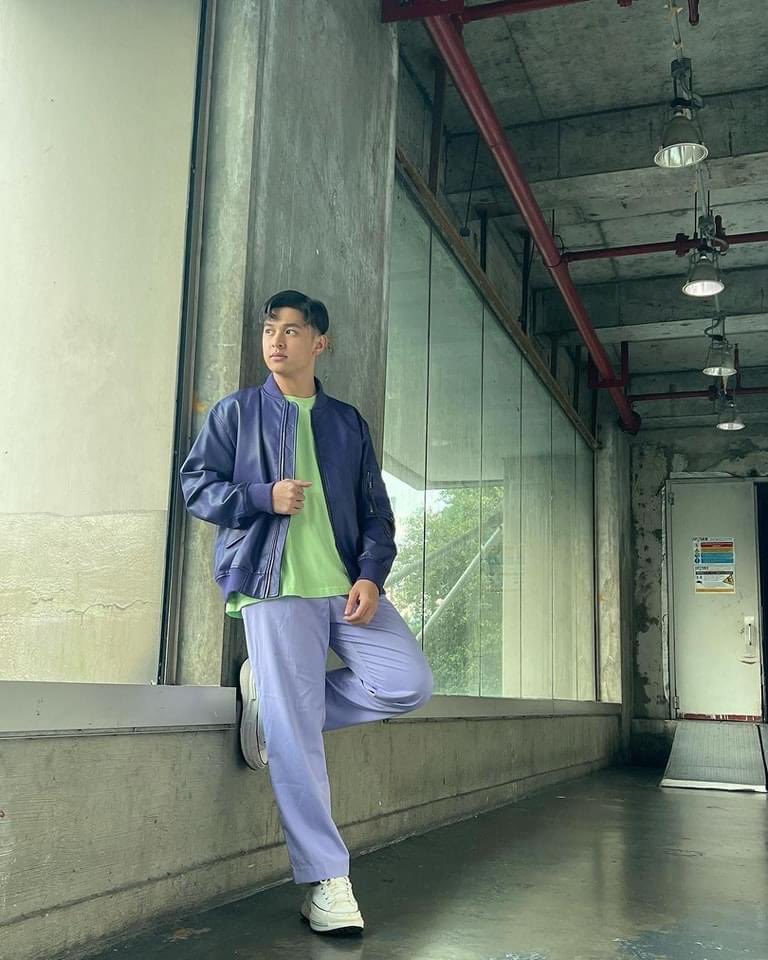 nluvaljon's tweet photo. [IG POST - 01/14/24 via aljonmendozaa]

"Fun Sunday with #ASAPfest", Aljon captioned on his post.

Aljon slayed on his outfit on #ASAPfest earlier. 💜

#AljonMendoza | @AljonMendoza_ https://t.co/1qvEHn6FWY