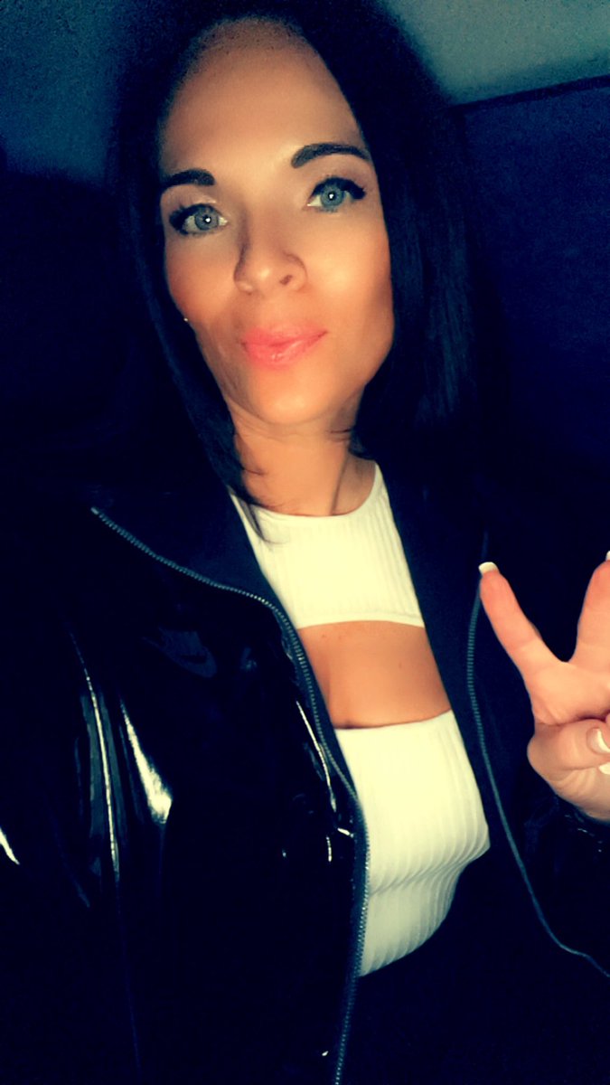 valerieinhoops's tweet photo. Welp! I completed another trip around the ☀️!!!
I’m extremely grateful for my life, my heartbeats 💗, my circle ⭕️ and most importantly my peace & new found happiness ♾️🫶🏼💜#Chapter49loading #StillFeel30 https://t.co/v06tyMfMoq
