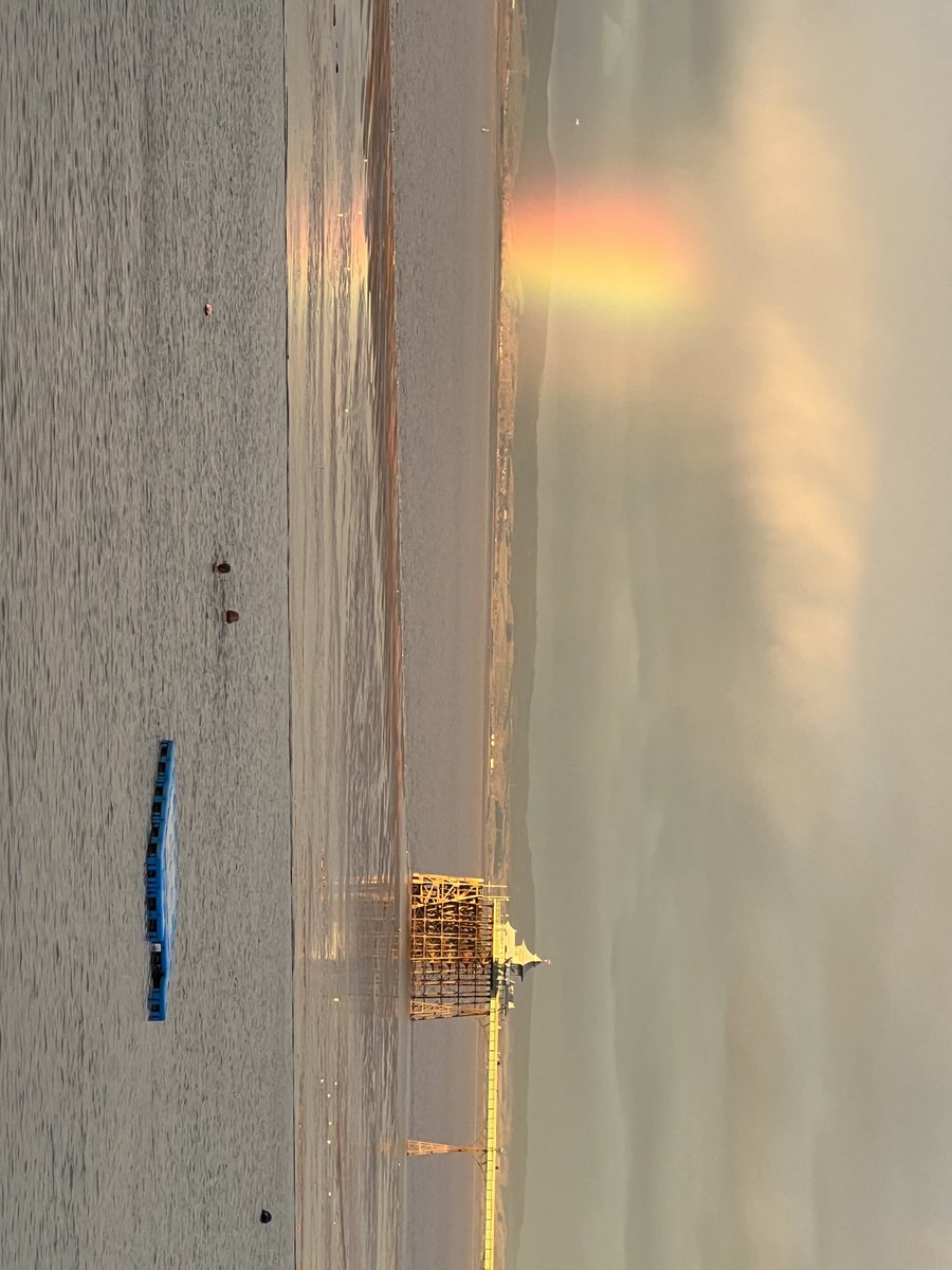 Rainbow effect by Clevedon Peer never seen that before