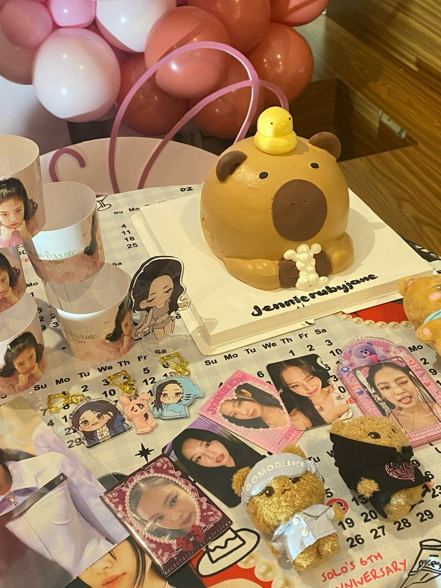 BlueLoveVN's tweet photo. SPRING OF JENNIE - Cafe event by BLUELOVEVIETNAM for Nini's 28th birthday. 

📍HA NOI
📍TP.HCM https://t.co/mdzHZwlIbh