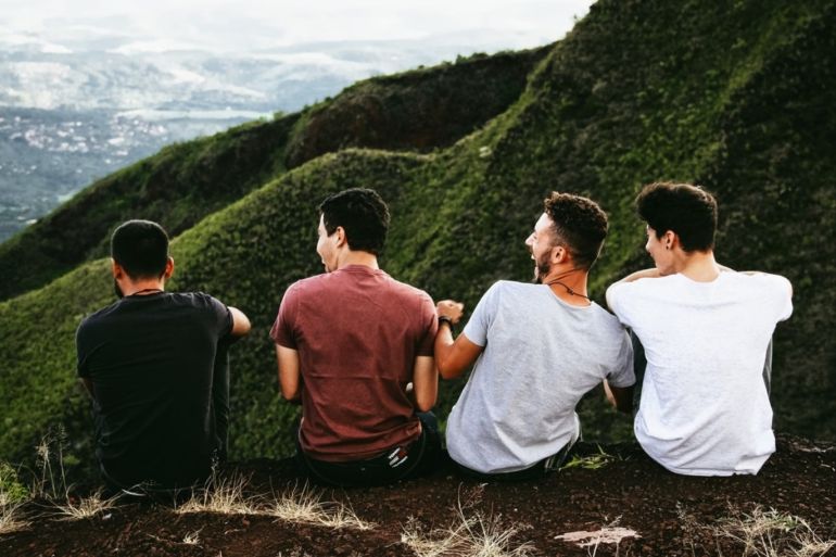 من الأشياء اللي تفتن القلب؟ صديق يتخطى كل الجالسين عشان يجلس جنبك ☺️
#تصوير #عدستي