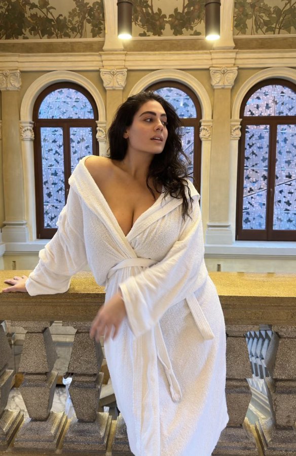 GD0O1epa8AAhf5l?format=jpg&name=900x900