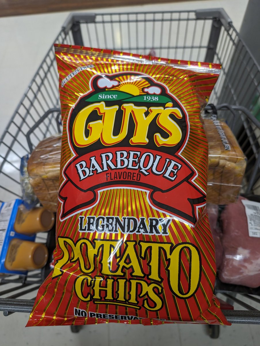 MATTRHYDE's tweet photo. In honor of last night's #Chiefs playoff win, snacks!!! @GuysSnacks
#snacknation https://t.co/8rf8e2NFGu
