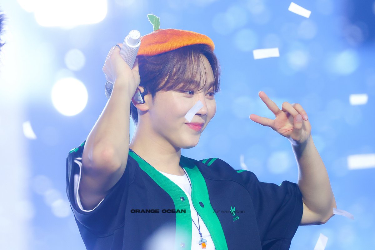 orangeocean116's tweet photo. 240114 FOLLOW 불라칸

#승관 #SEUNGKWAN #スングァン #세븐틴 #SEVENTEEN https://t.co/P2t6651lku