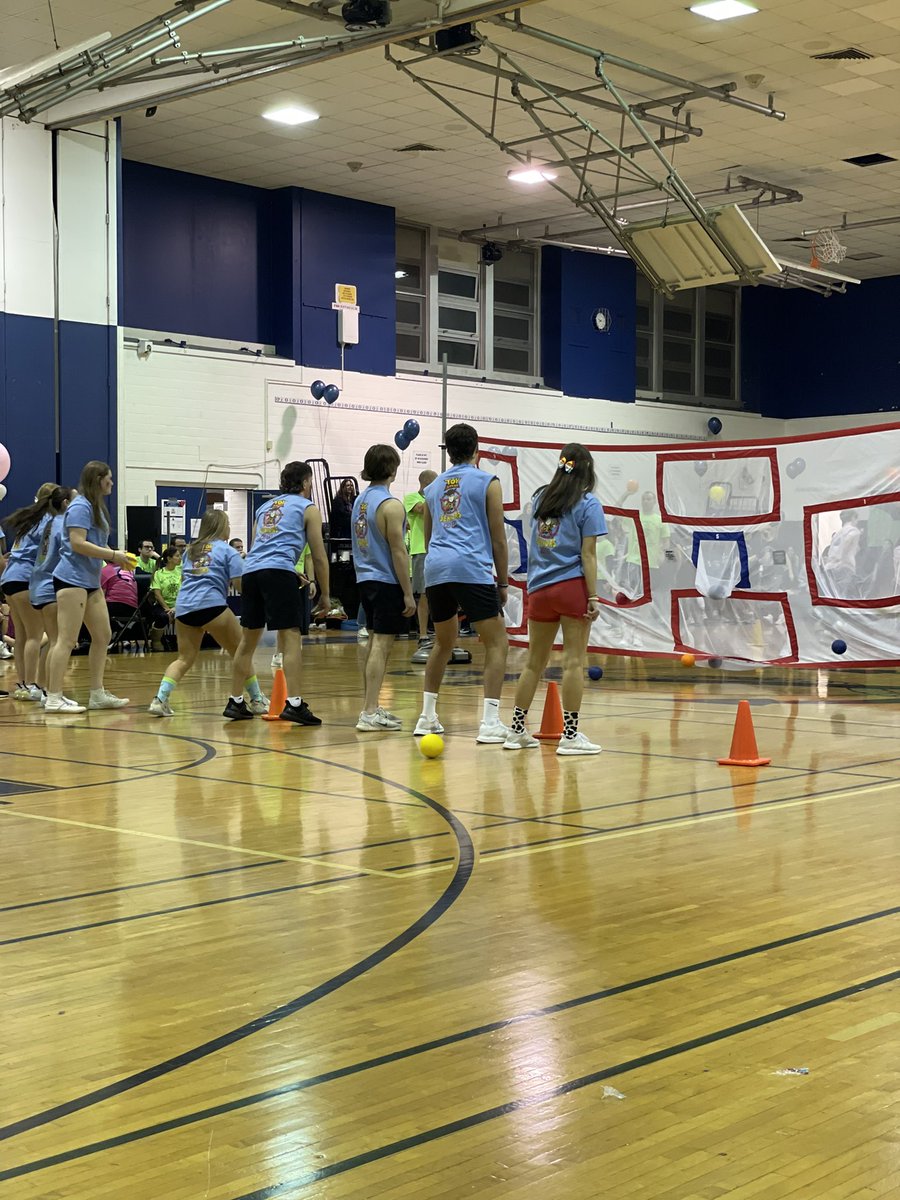 Battle of the classes with one of my favorite teachers. ⚓️ Always proud to be in your corner. It was a great night thanks to all the amazing staff!  <a href="/MsMccabeOHS/">Jennifer McCabe</a> <a href="/OHSSAO/">OHS Stdt Activities</a>