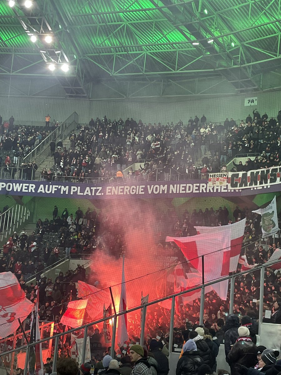 fanszenen_eu's tweet image. Gladbach vs Stuttgart 🔥 14.01.2024

🔥🧨🔥

#fanszeneneu #fanszene #bmgvfb #gästeblock #ultrasstuttgart #commandocannstatt #cannstatterkurve #vfbstuttgart #vfbstuttgart1893 #bundesliga #ultras #pyroshow #pyrotechnikistkeinverbrechen 

📸 Joachim Fischer