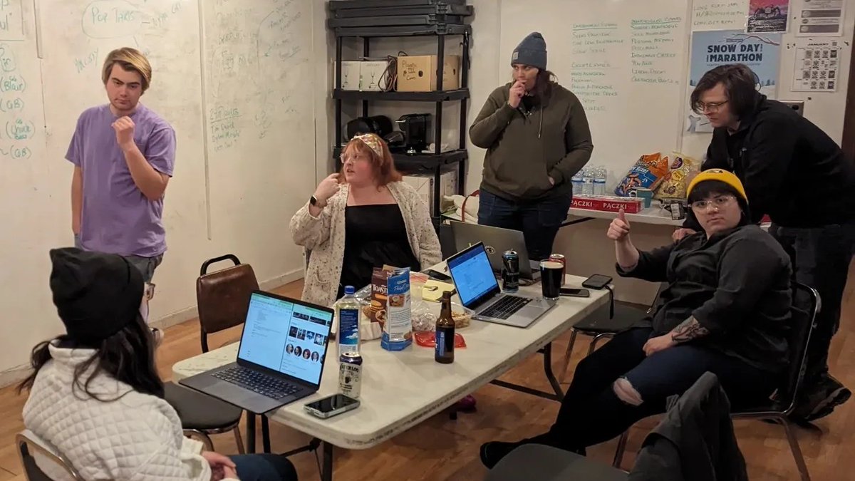 Amie Burke tweet media