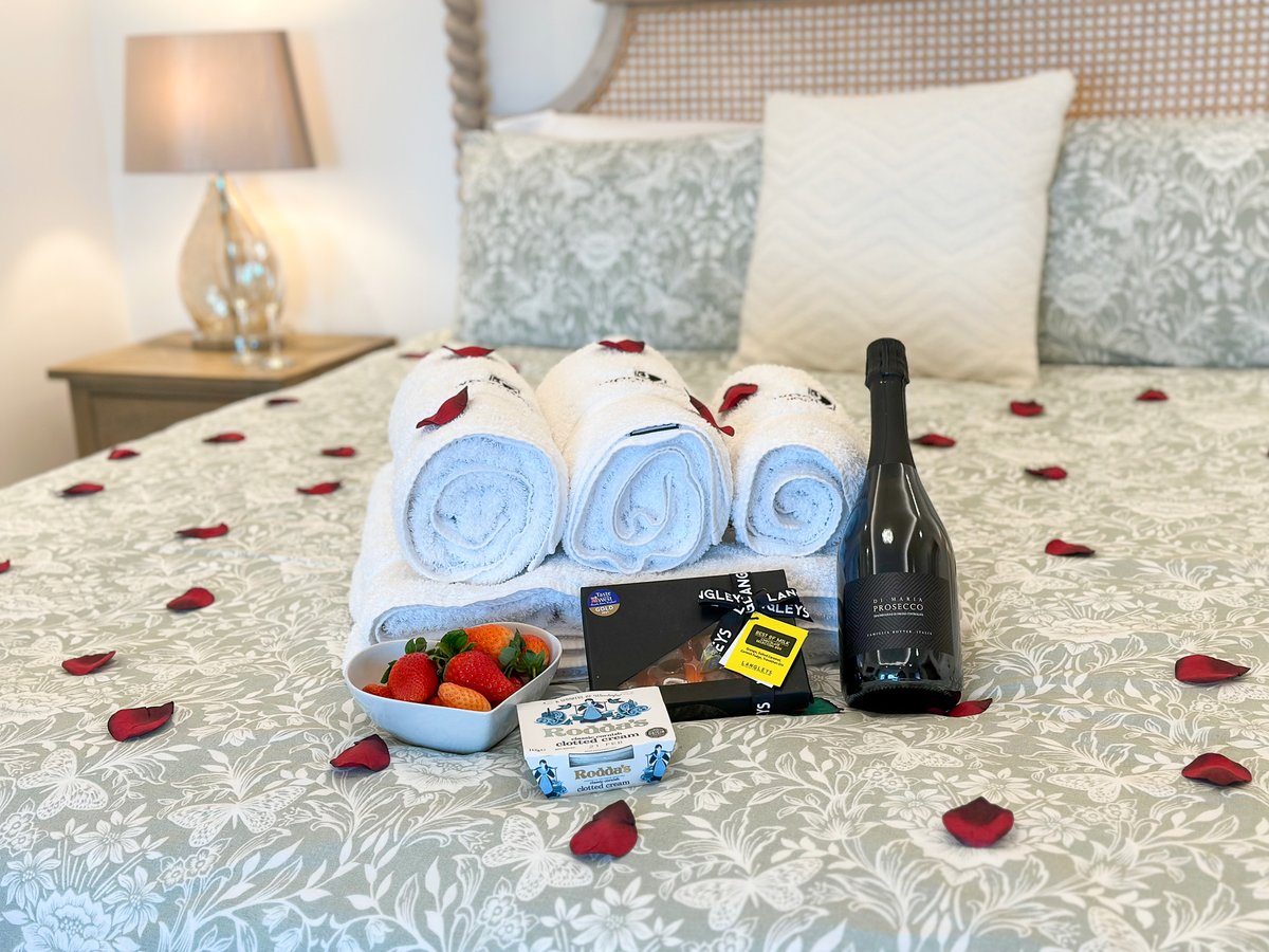 Wooldown Holiday Cottages tweet media