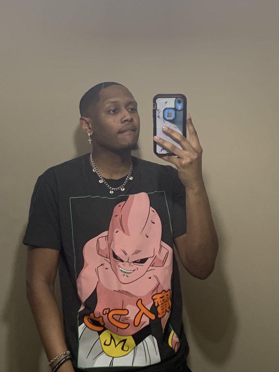 Blakkstar_'s tweet photo. Had a good night out with da homiez! Always reppin kidd buu #Kiddbuu https://t.co/0qpFwx6mir