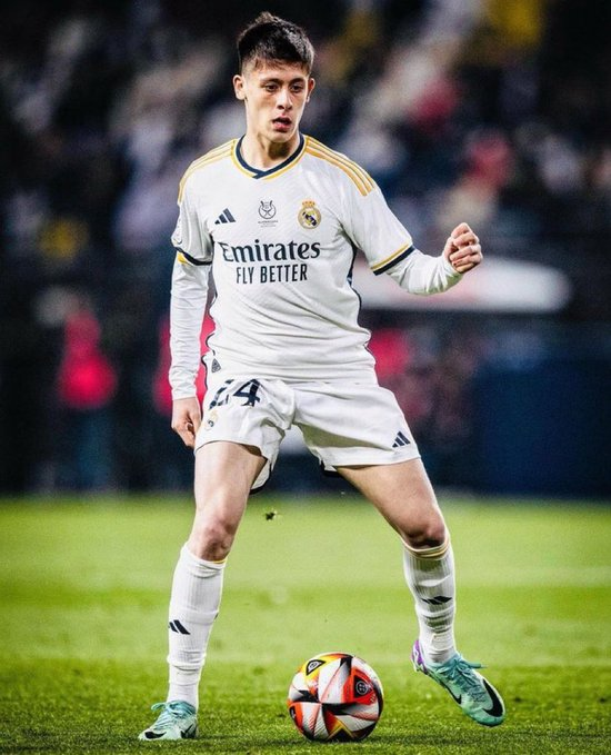rmfcissa's tweet photo. ARDA GULER could win his first trophy in Real Madrid colours today. #RealMadrid https://t.co/7ffzNONzdZ
