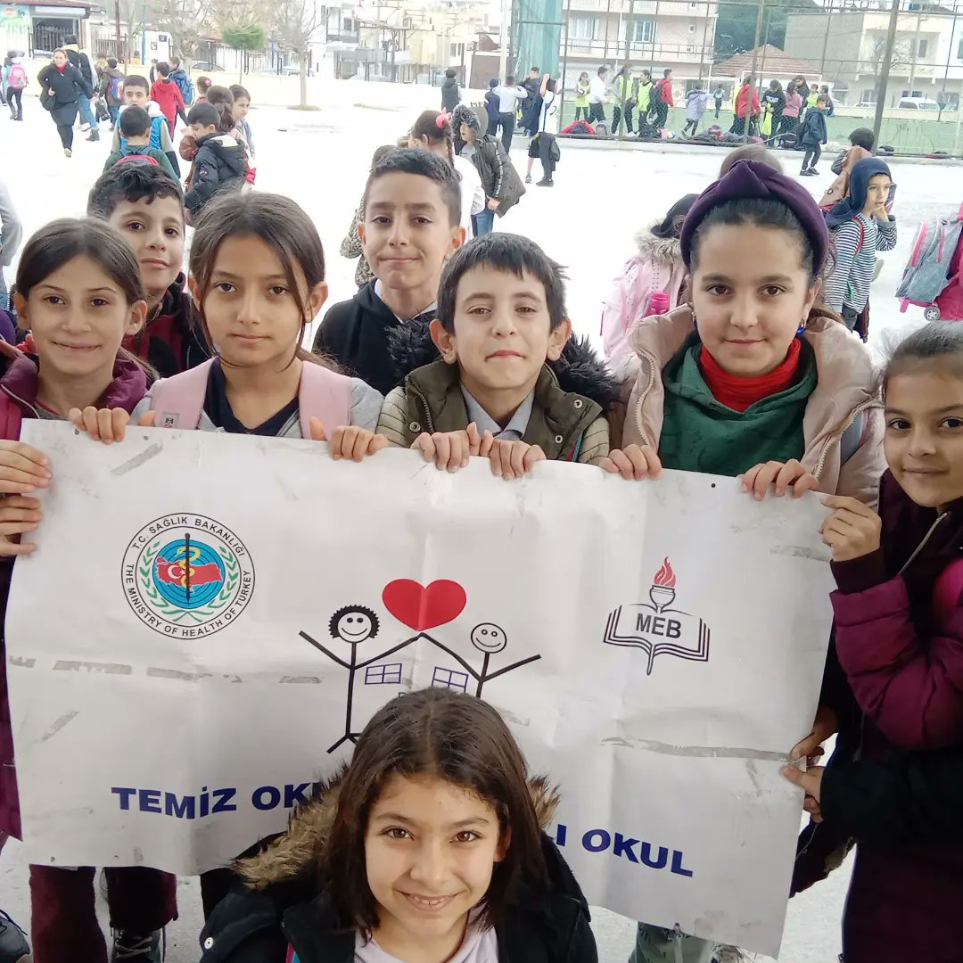 #3ASınıf öğretmenimiz ve öğrencilerimizi tebrik ederiz👏#Entemizsinif #beyazbayrak
#entemizsınıf
<a href="/tcmeb/">Millî Eğitim Bakanlığı</a>
<a href="/Aydin_MEM/">Aydın İl Millî Eğitim Müdürlüğü</a> 
<a href="/SokeKaymakam/">Söke Kaymakamlığı</a> 
<a href="/sokemem/">Söke İlçe Milli Eğitim Müdürlüğü</a> 
<a href="/yapiciserafetin/">Şerafettin Yapıcı</a> 
<a href="/cengizaydin36/">Cengiz Aydın</a> 
<a href="/BahattinTr1/">Bahattin Tör</a> 
<a href="/xxxAkay1/">Mehmet Can AKAY</a> 
<a href="/BurcuByktorul2/">Burcu Büyüktoğrul</a>
<a href="/melihaltinok/">Melih Altınok</a>