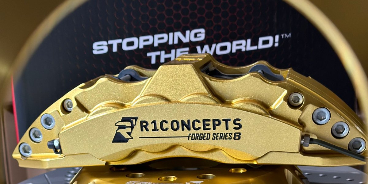R1Concepts's tweet photo. The heart wants what it wants, but the wallet does the heavy lifting.
β Click Link In Bio To Learn More β
#STOPPINGTHEWORLD #R1concepts #teamR1
#r1forgedseries #bigbrakekit #8piston #anodized #gold #drilled #slotted https://t.co/Rx7vxubdoe