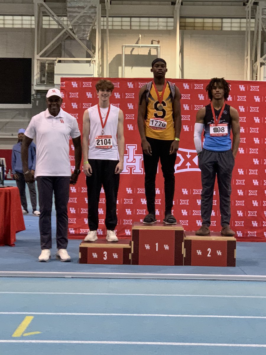 colton_dement's tweet photo. Placed 3rd at the Carl Lewis Invitational at the University of Houston for Long Jump!
@GoFastGrizzlies https://t.co/p3HZV9Z7zp