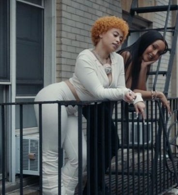 nekomeowspaws's tweet photo. If i had a bf distribution like hers i wouldnt even be disordered https://t.co/3Ctaf7a6xX