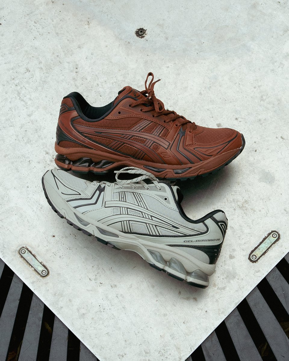 Footpatrol_ldn's tweet photo. ASICS capture the current season perfectly with rustic reds and cloudy greys... They're also giving us ASICS GEL-BURZ 2 vibes which is a win win.

Shop now online at Footpatrol - https://t.co/9FjTa8rWWy

#ASICS #ASICSSportstyle #ASICSGEL #GELKAYANO #TEAMFP #Footpatrol https://t.co/juzVduQd1G