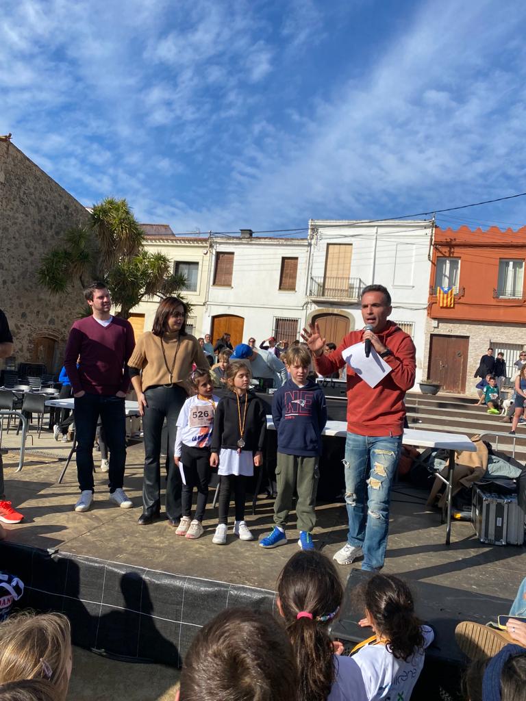 isranunez's tweet photo. Primer dorsal del año en @cursalabarbuda! 🏃💨
Buen calentón para conseguir un top 10 😅
Enhorabuena a la organización y tod@s los participantes!
#Massi #BikingPoint #Inverse #Eassun #Nutrisport #SigmaSportIberia #CentreMedicLaRocaMontornes #AjuntamentDeMartorell #MartorellBike https://t.co/i1Sl20w8xW