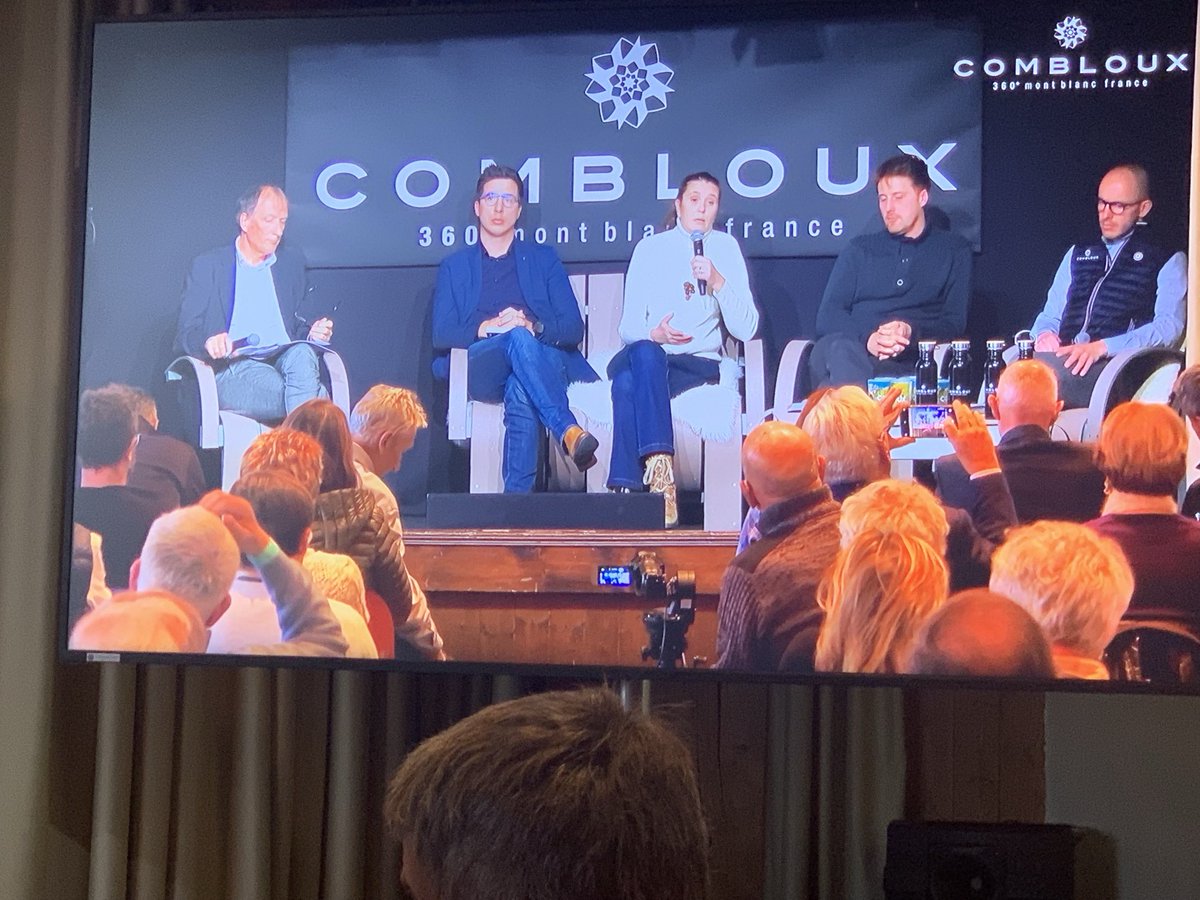 jpraffarin's tweet image. Bel exemple de démocratie locale à ⁦@combloux⁩ qui a organisé un forum environnemental sur le thème "Le Mont Blanc, Château d’Eau en sursis" mêlant le élus, les professionnels, les scientifiques, et les citoyens… Travaux passionnants guidés par Étienne Klein